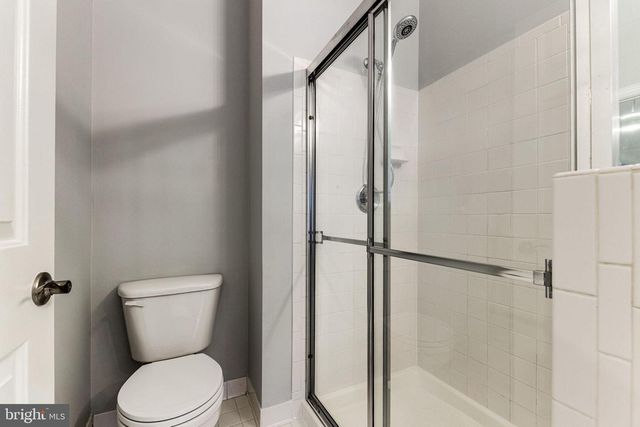 953 HARRISON CIR, Alexandria, VA 22304