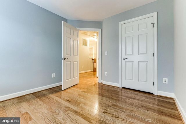 953 HARRISON CIR, Alexandria, VA 22304