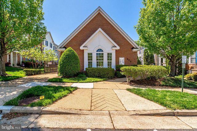 953 HARRISON CIR, Alexandria, VA 22304