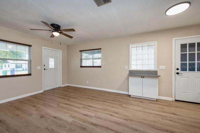 6303 S LANSDALE CIRCLE, Tampa, FL 33616