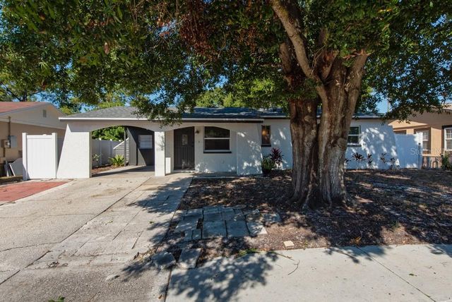 6303 S LANSDALE CIRCLE, Tampa, FL 33616