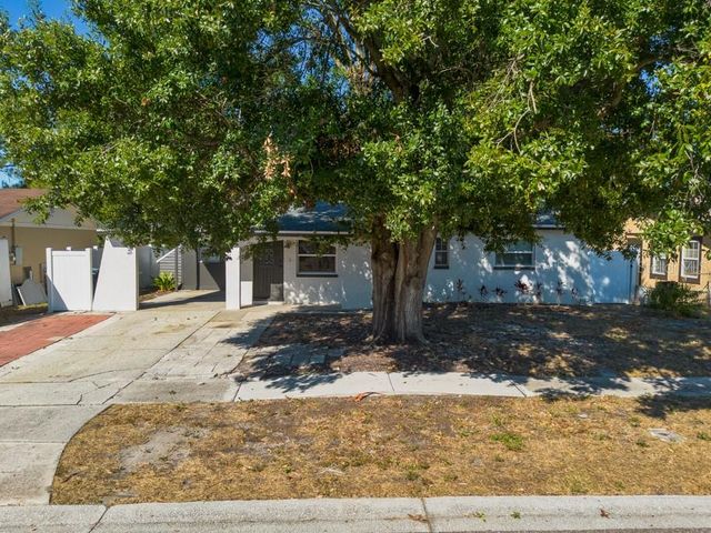 6303 S LANSDALE CIRCLE, Tampa, FL 33616