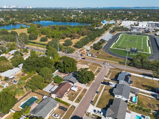 6303 S LANSDALE CIRCLE, Tampa, FL 33616