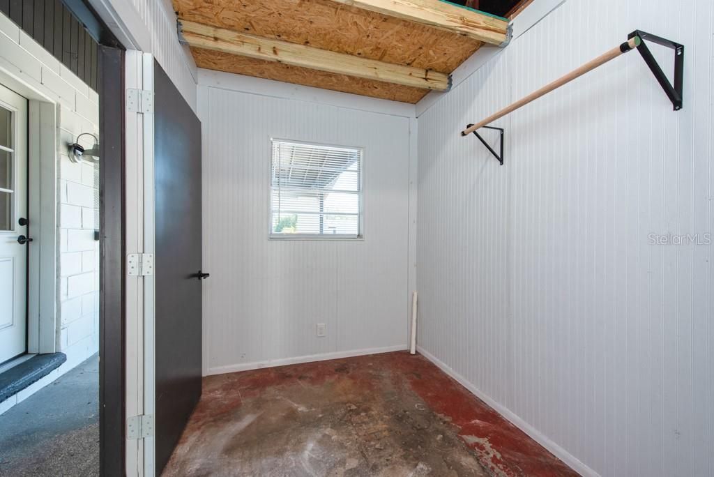 Image 20 of property listing at 6303 S LANSDALE CIRCLE, Tampa, FL 33616