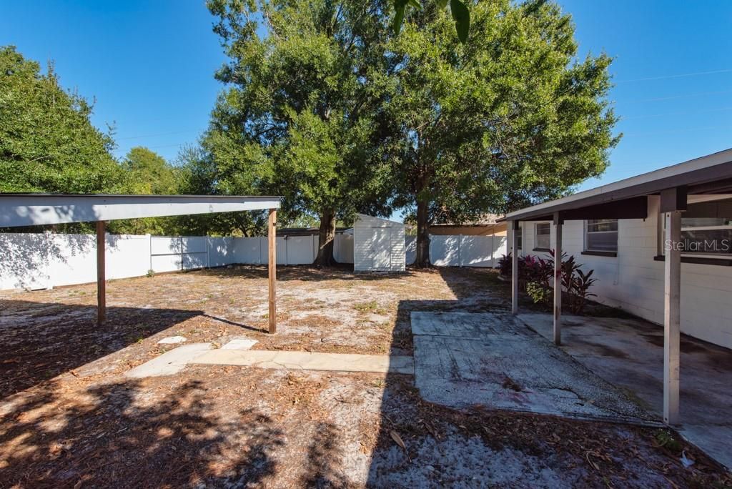 Image 22 of property listing at 6303 S LANSDALE CIRCLE, Tampa, FL 33616