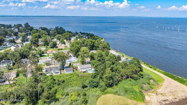 1099 Woodmere Drive, Cliffwood Beach, NJ 07735