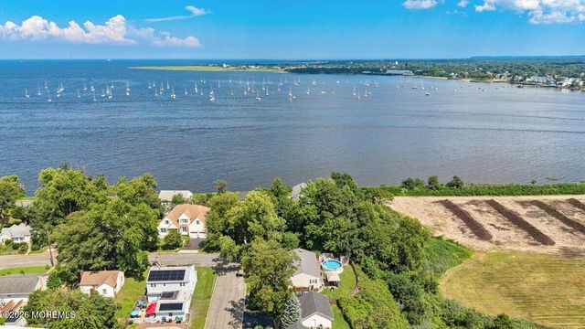 1099 Woodmere Drive, Cliffwood Beach, NJ 07735