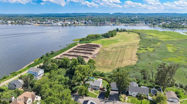 1099 Woodmere Drive, Cliffwood Beach, NJ 07735