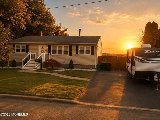 1099 Woodmere Drive, Cliffwood Beach, NJ 07735