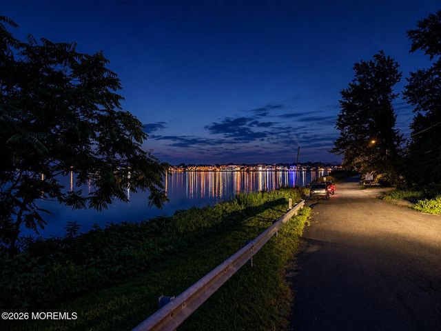 1099 Woodmere Drive, Cliffwood Beach, NJ 07735