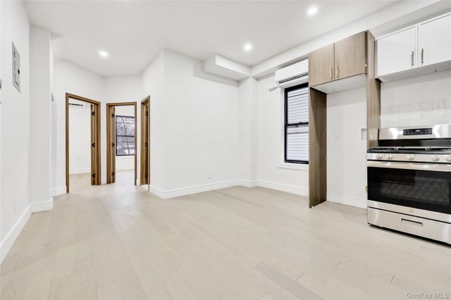 1024 E 226th Street, Bronx, NY 10466