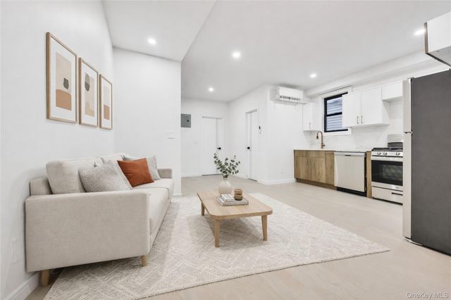 1024 E 226th Street, Bronx, NY 10466