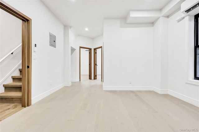 1024 E 226th Street, Bronx, NY 10466