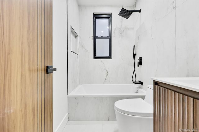 1024 E 226th Street, Bronx, NY 10466