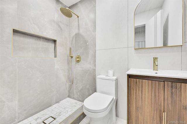 1024 E 226th Street, Bronx, NY 10466