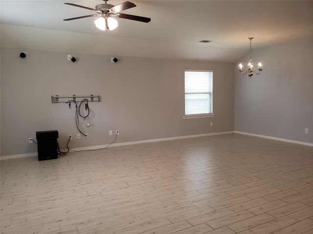 226 Golden Grain Drive, Rosenberg, TX 77469