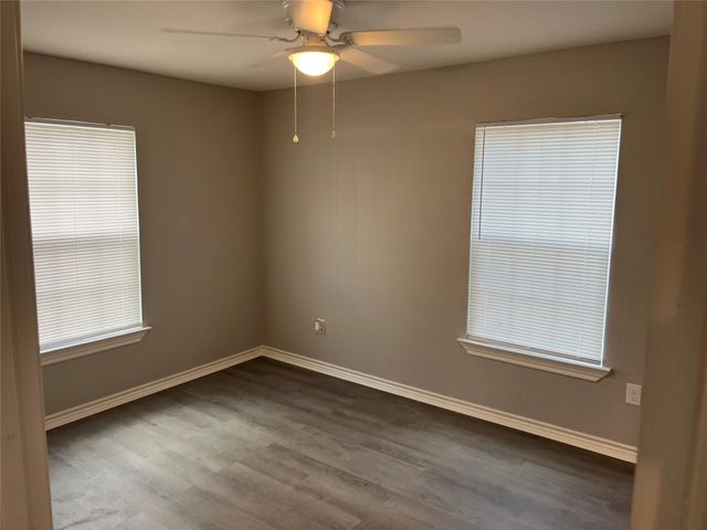 304 S Walnut ST A, B, & C, Lampasas, TX 76550
