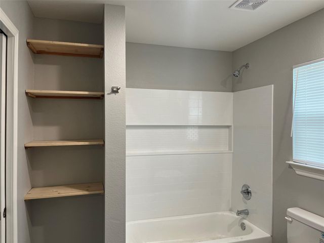 304 S Walnut ST A, B, & C, Lampasas, TX 76550