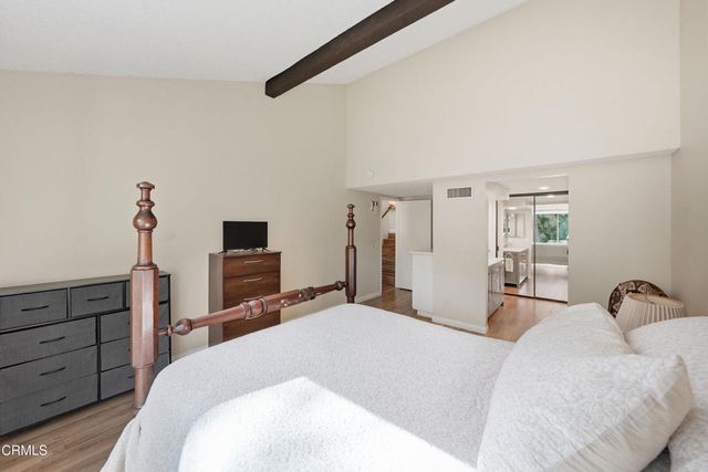 81 Barmore Court, Glendale, CA 91206