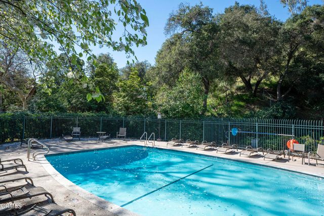 81 Barmore Court, Glendale, CA 91206