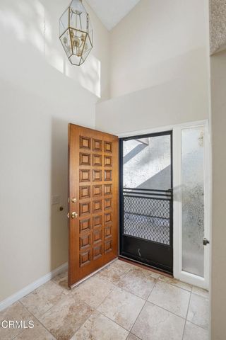 81 Barmore Court, Glendale, CA 91206