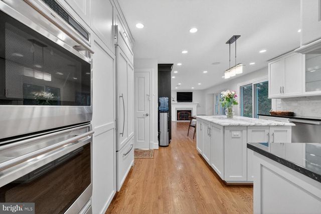 1205 SUFFIELD DR, Mclean, VA 22101