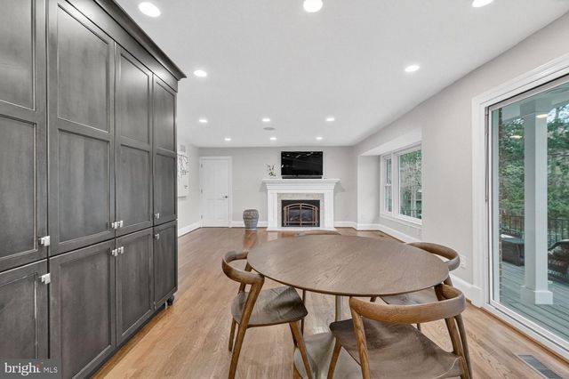 1205 SUFFIELD DR, Mclean, VA 22101