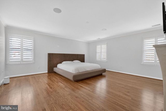 1205 SUFFIELD DR, Mclean, VA 22101