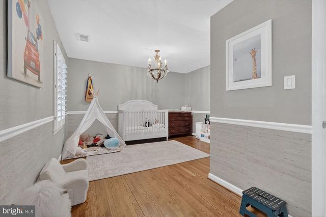 1205 SUFFIELD DR, Mclean, VA 22101