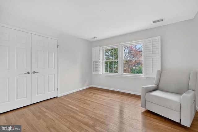 1205 SUFFIELD DR, Mclean, VA 22101