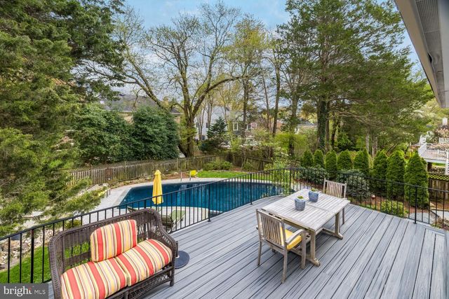 1205 SUFFIELD DR, Mclean, VA 22101