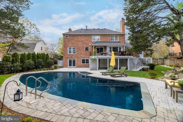 1205 SUFFIELD DR, Mclean, VA 22101