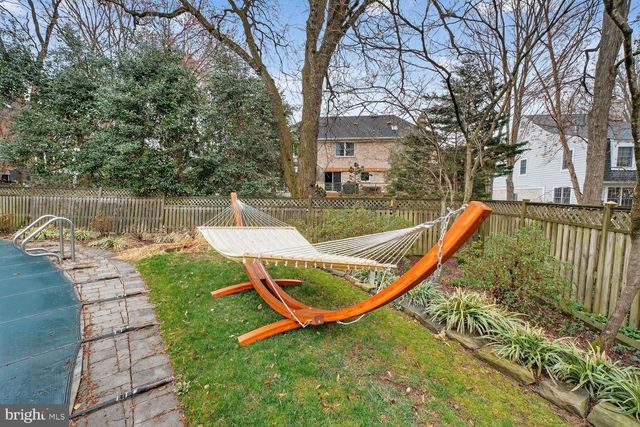 1205 SUFFIELD DR, Mclean, VA 22101