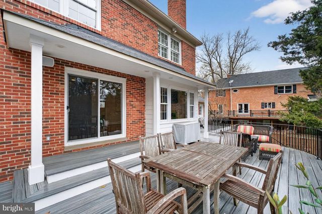 1205 SUFFIELD DR, Mclean, VA 22101