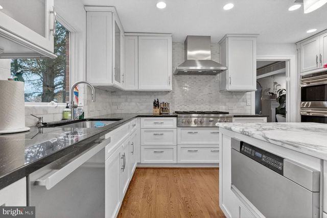 1205 SUFFIELD DR, Mclean, VA 22101