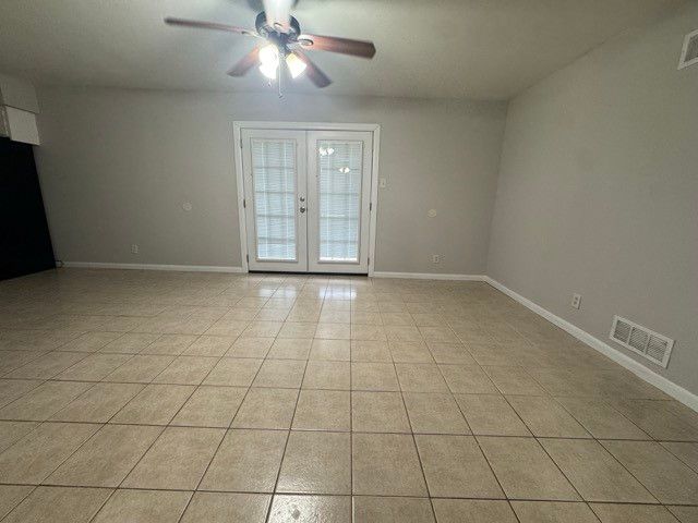 4202 Templeton Street, Greenville, TX 75401