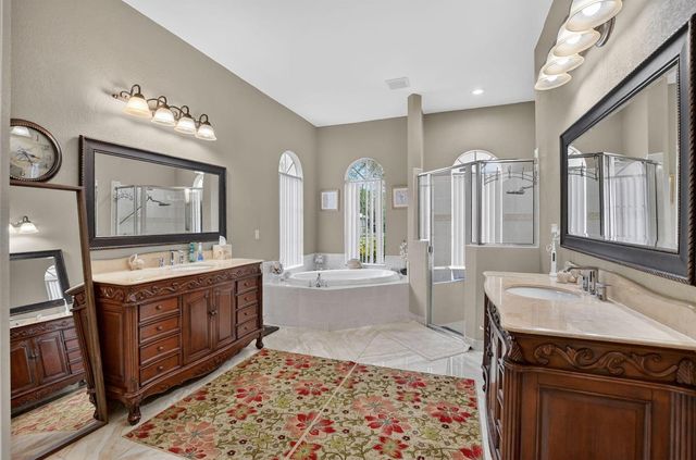 6039 Walnut Hill Drive, Lake Worth, FL 33467