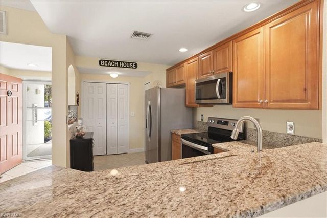 4223 Liron AVE 104, Fort Myers, FL 33916