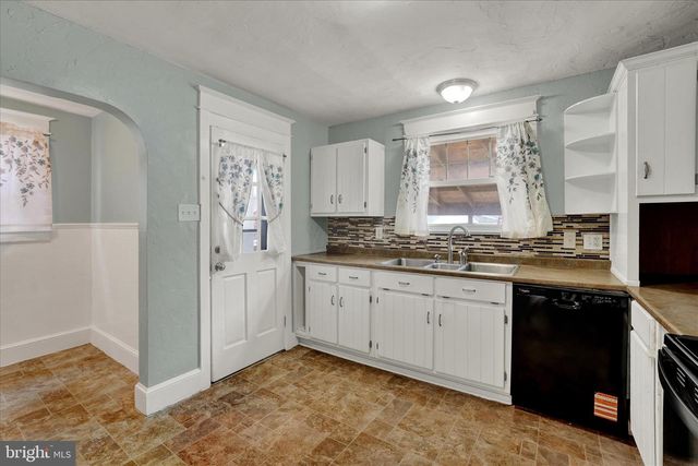 104 N SEWARD ST, York, PA 17404
