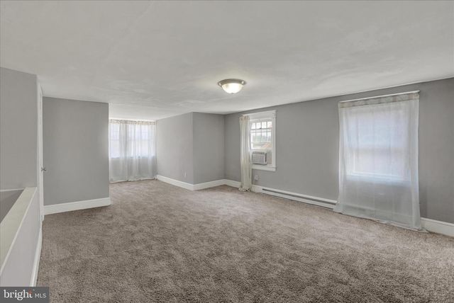 104 N SEWARD ST, York, PA 17404