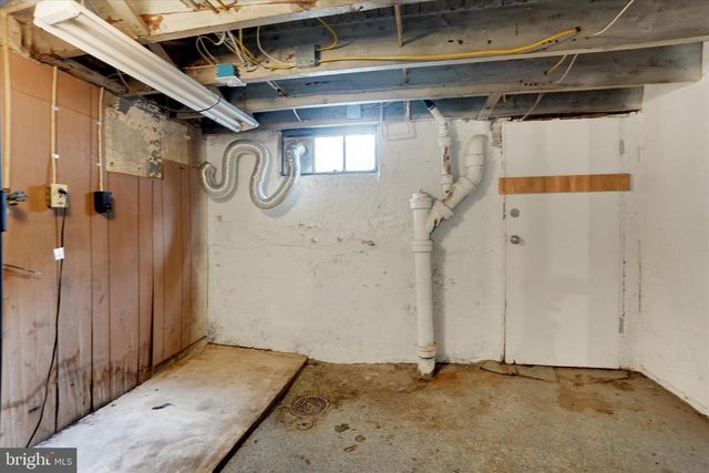104 N SEWARD ST, York, PA 17404