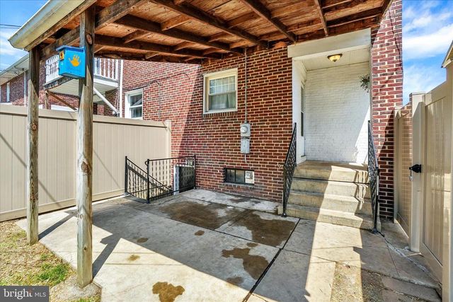 104 N SEWARD ST, York, PA 17404