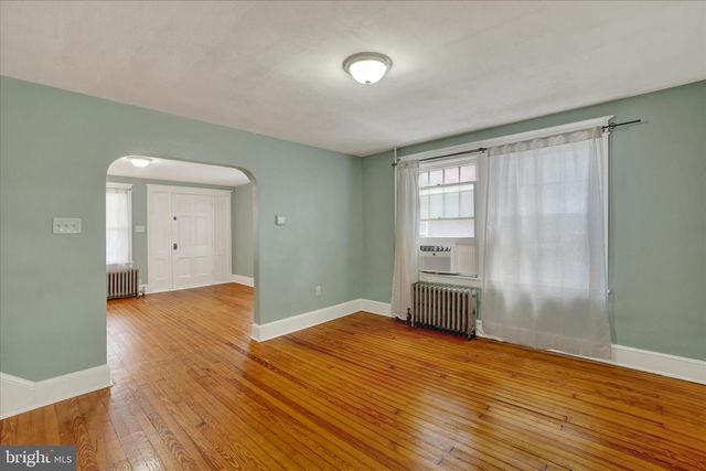 104 N SEWARD ST, York, PA 17404