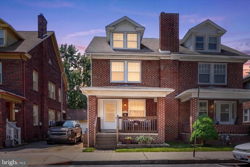 104 N SEWARD ST, York, PA 17404