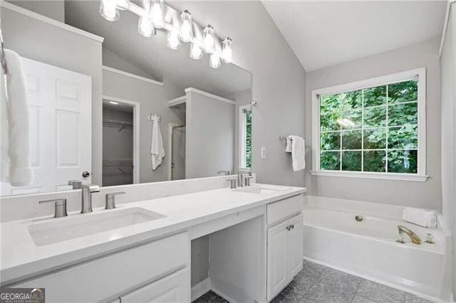 1255 Winthrope Chase Drive, Alpharetta, GA 30009