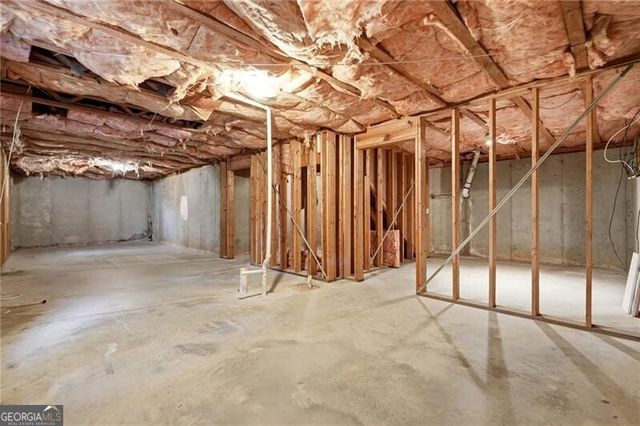 1255 Winthrope Chase Drive, Alpharetta, GA 30009