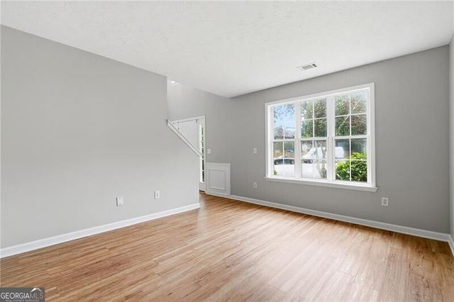 1255 Winthrope Chase Drive, Alpharetta, GA 30009