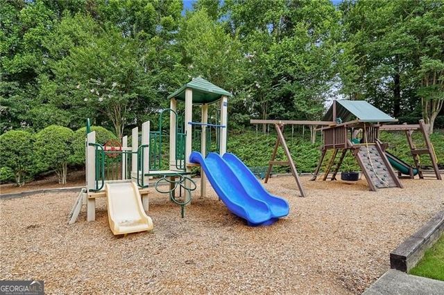 1255 Winthrope Chase Drive, Alpharetta, GA 30009