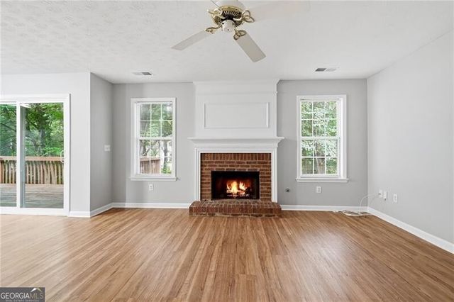 1255 Winthrope Chase Drive, Alpharetta, GA 30009