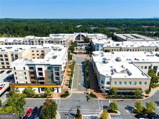 1255 Winthrope Chase Drive, Alpharetta, GA 30009